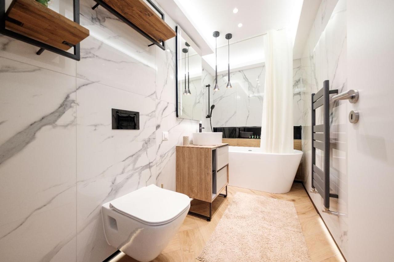 Brand New Luxury Apartment In The Heart Of Brasov Braşov Exterior foto