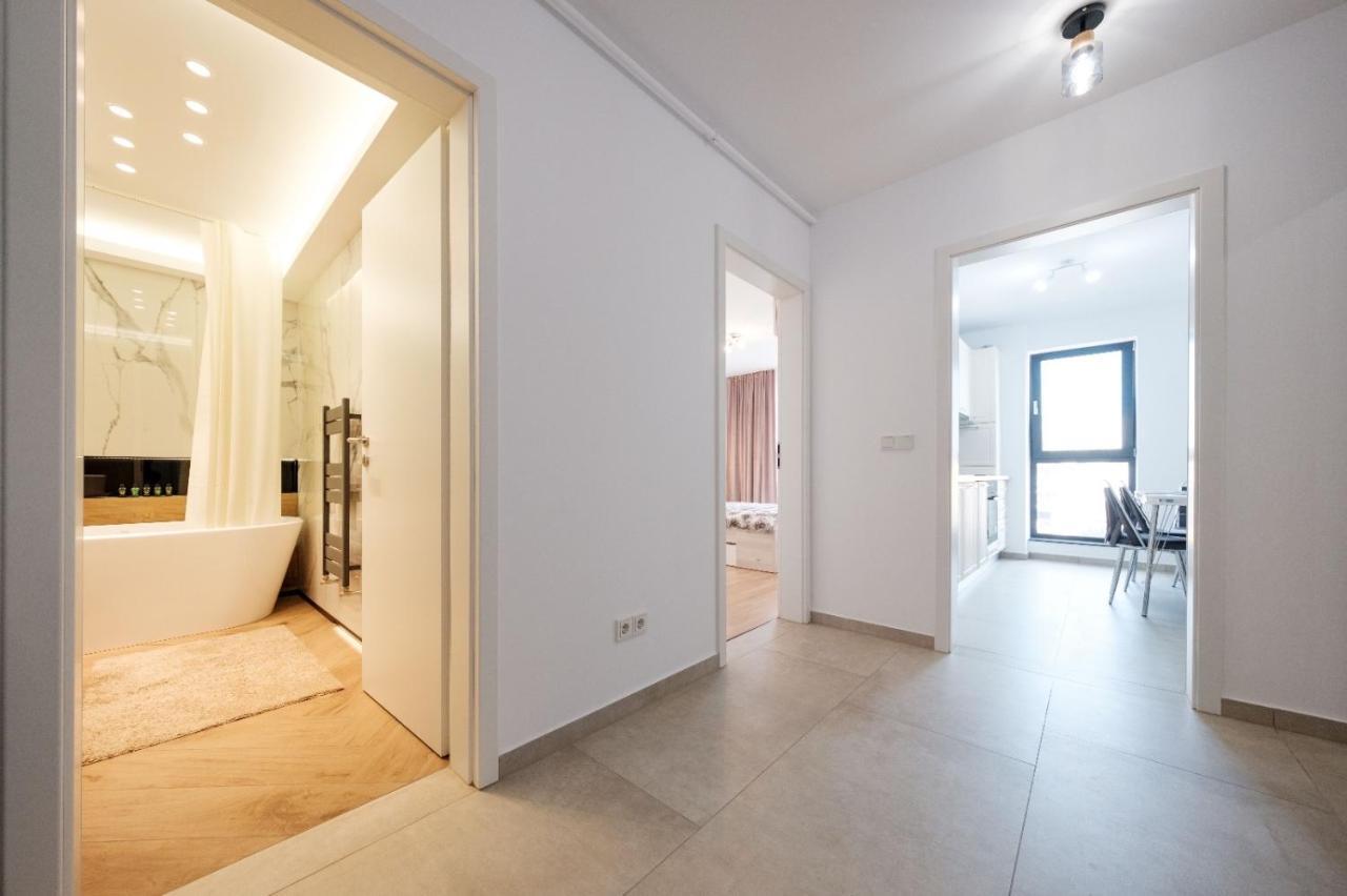 Brand New Luxury Apartment In The Heart Of Brasov Braşov Exterior foto